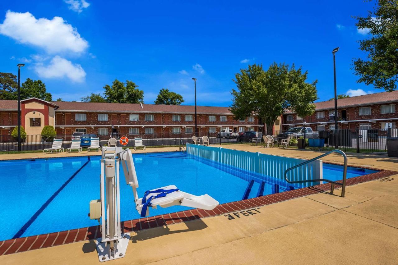 Suburban Studios Millville Exterior photo