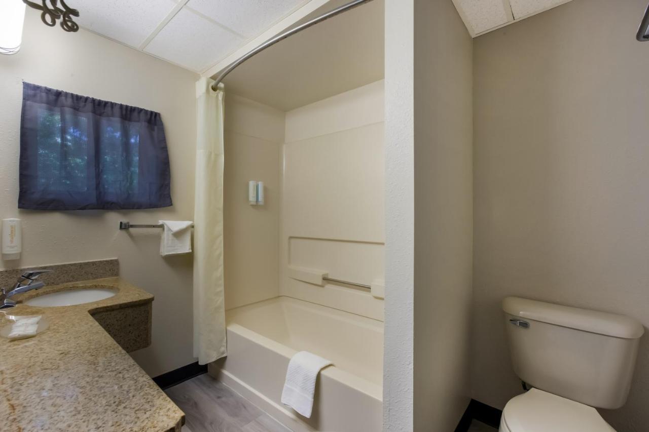 Suburban Studios Millville Exterior photo